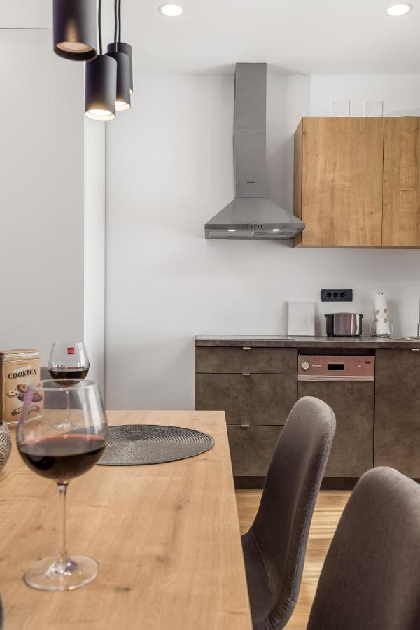 Apartments Trio リエカ エクステリア 写真